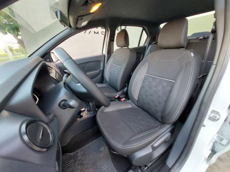 RENAULT Logan 1.0 12V 4P FLEX SCE ZEN, Foto 4