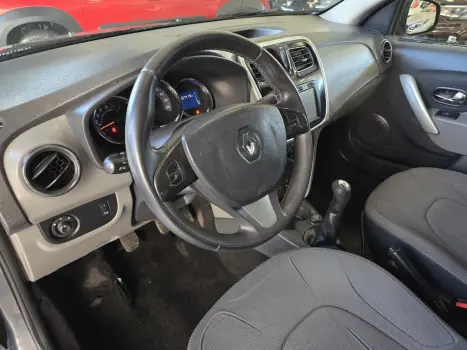RENAULT Logan 1.0 16V 4P FLEX SCE DYNAMIQUE, Foto 14
