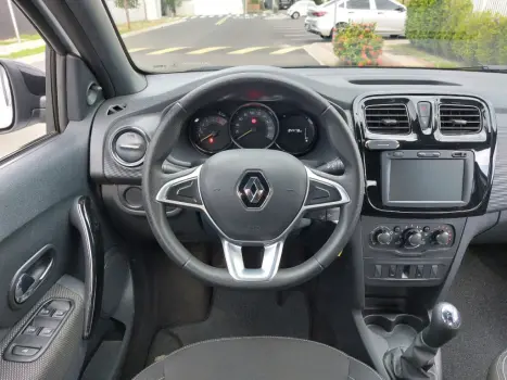 RENAULT Logan 1.6 16V 4P FLEX SCE ZEN, Foto 9