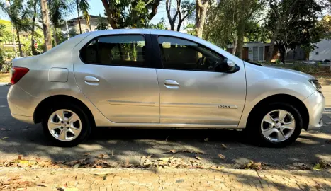 RENAULT Logan 1.6 4P FLEX DINAMIQUE, Foto 4