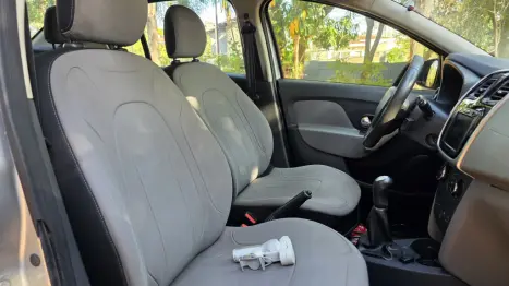 RENAULT Logan 1.6 4P FLEX DINAMIQUE, Foto 12