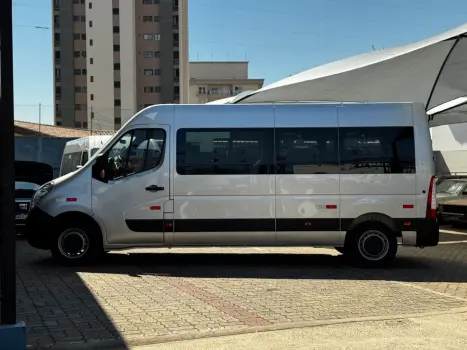 RENAULT Master 2.3 16V 4P DCI DIESEL MINIBUS EXECUTIVE L3H2 16 LUGARES, Foto 2