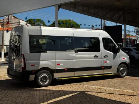 RENAULT Master 2.3 16V 4P DCI DIESEL MINIBUS EXECUTIVE L3H2 16 LUGARES, Foto 3