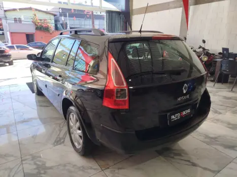 RENAULT Megane Grand Tour 1.6 16V 4P FLEX DYNAMIQUE, Foto 6