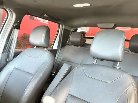 RENAULT Oroch 1.3 16V 4P OUTSIDER TURBO TCe AUTOM�TICO CVT, Foto 7