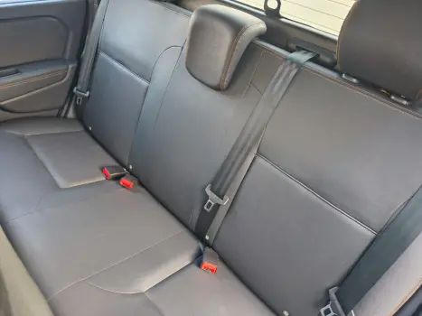 RENAULT Oroch 1.3 16V 4P OUTSIDER TURBO TCe AUTOMTICO CVT, Foto 7