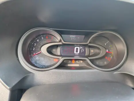 RENAULT Oroch 1.3 16V 4P OUTSIDER TURBO TCe AUTOMTICO CVT, Foto 9