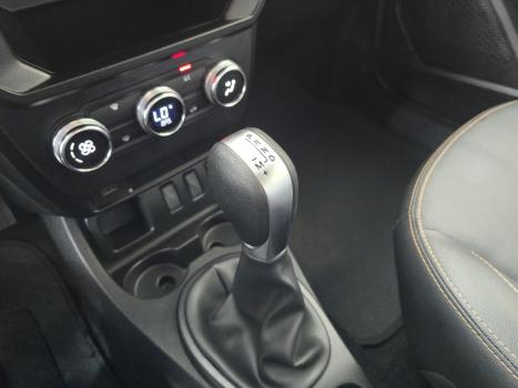 RENAULT Oroch 1.3 16V 4P OUTSIDER TURBO TCe AUTOMTICO CVT, Foto 9