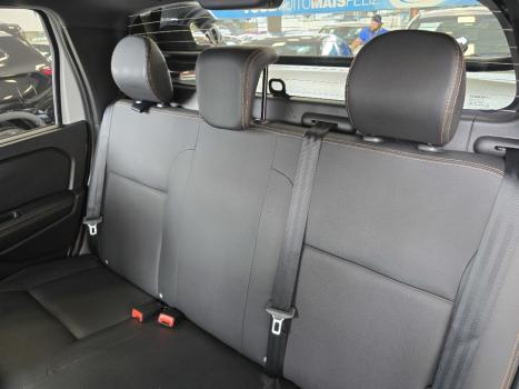 RENAULT Oroch 1.3 16V 4P OUTSIDER TURBO TCe AUTOMTICO CVT, Foto 16