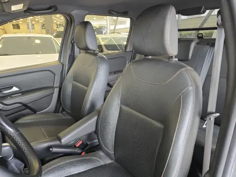 RENAULT Oroch 1.3 16V 4P OUTSIDER TURBO TCe AUTOM�TICO CVT, Foto 16