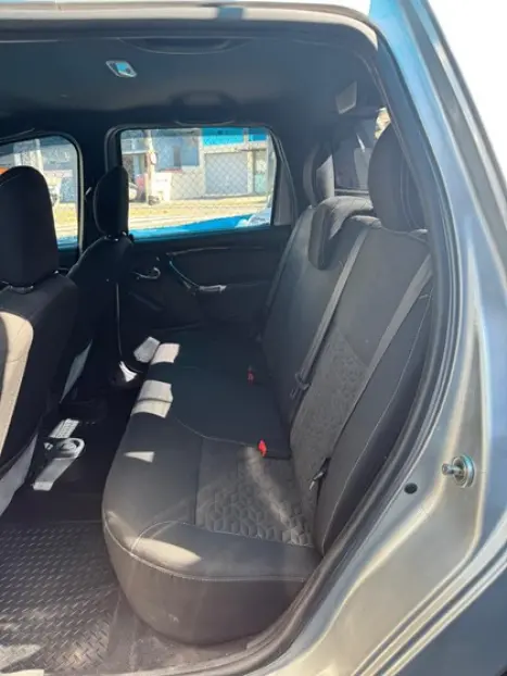 RENAULT Oroch 1.6 16V 4P FLEX SCE DYNAMIQUE, Foto 10 RENAULT Oroch 1.6 16V 4P FLEX SCE DYNAMIQUE, Foto 10