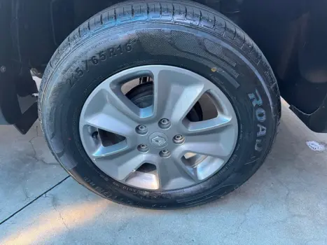 RENAULT Oroch 1.6 16V 4P FLEX SCE DYNAMIQUE, Foto 12 RENAULT Oroch 1.6 16V 4P FLEX SCE DYNAMIQUE, Foto 12