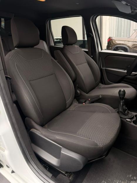 RENAULT Oroch 1.6 16V 4P FLEX INTENSE, Foto 12