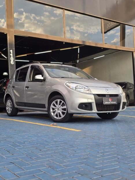 RENAULT Sandero 1.0 16V 4P FLEX EXPRESSION, Foto 1