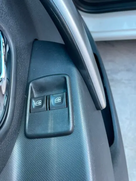 RENAULT Sandero 1.0 12V 4P FLEX SCE EXPRESSION, Foto 12