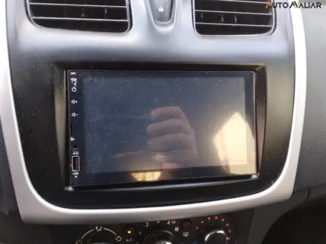 RENAULT Sandero 1.0 12V 4P FLEX SCE AUTHENTIQUE, Foto 4