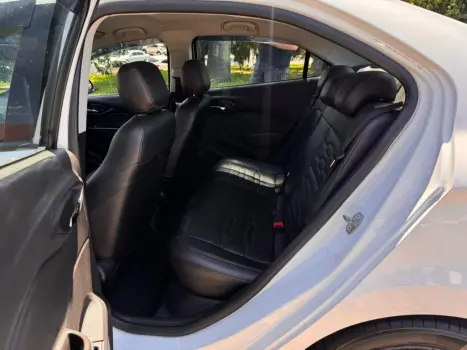 RENAULT Sandero 1.0 16V 4P FLEX AUTHENTIQUE, Foto 10