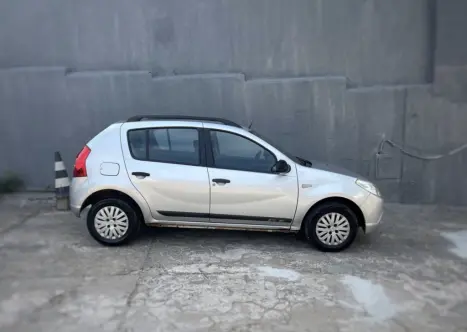 RENAULT Sandero 1.0 4P FLEX AUTHENTIQUE, Foto 2