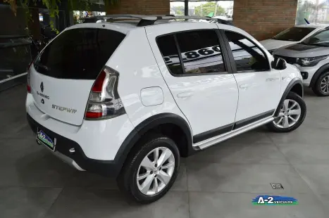 RENAULT Sandero 1.6 16V 4P FLEX STEPWAY, Foto 5 RENAULT Sandero 1.6 16V 4P FLEX STEPWAY, Foto 5