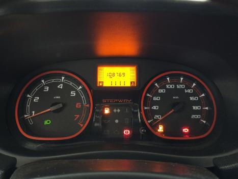 RENAULT Sandero 1.6 16V 4P FLEX STEPWAY, Foto 12