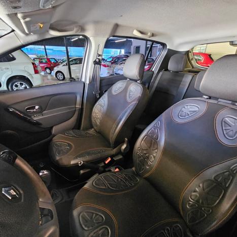 RENAULT Sandero 1.6 16V 4P FLEX SCE STEPWAY DINAMIQUE EASY-R AUTOMATIZADO, Foto 11 RENAULT Sandero 1.6 16V 4P FLEX SCE STEPWAY DINAMIQUE EASY-R AUTOMATIZADO, Foto 11