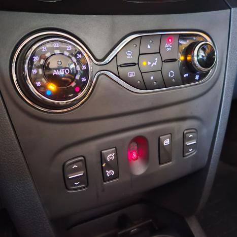 RENAULT Sandero 1.6 16V 4P FLEX SCE STEPWAY DINAMIQUE EASY-R AUTOMATIZADO, Foto 16 RENAULT Sandero 1.6 16V 4P FLEX SCE STEPWAY DINAMIQUE EASY-R AUTOMATIZADO, Foto 16