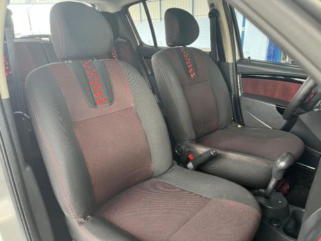 RENAULT Sandero 1.6 16V 4P FLEX STEPWAY AUTOMÁTICO, Foto 11 RENAULT Sandero 1.6 16V 4P FLEX STEPWAY AUTOMÁTICO, Foto 11