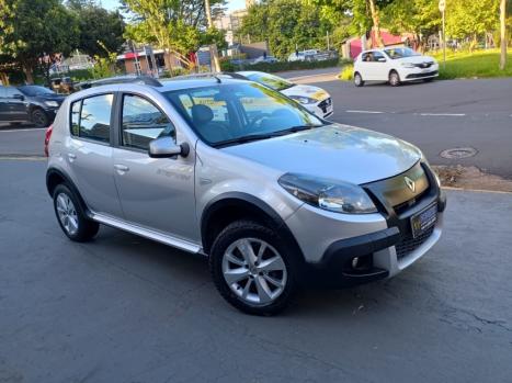 RENAULT Sandero 1.6 16V 4P FLEX STEPWAY AUTOM�TICO, Foto 4
