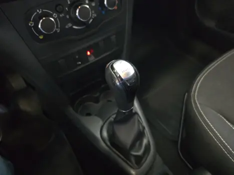 RENAULT Sandero 1.6 16V 4P FLEX SCE ZEN X-TRONIC AUTOM�TICO CVT, Foto 9