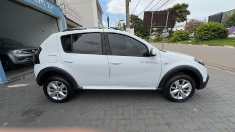 RENAULT Sandero 1.6 16V 4P FLEX STEPWAY AUTOM�TICO, Foto 2