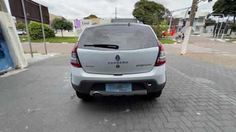RENAULT Sandero 1.6 16V 4P FLEX STEPWAY AUTOM�TICO, Foto 3