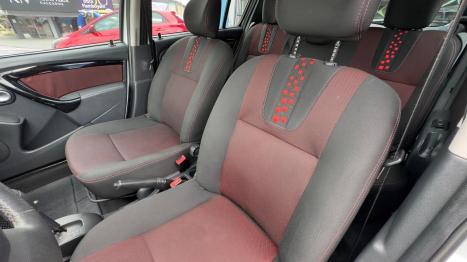 RENAULT Sandero 1.6 16V 4P FLEX STEPWAY AUTOM�TICO, Foto 8