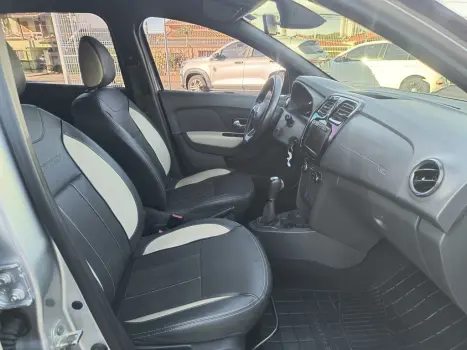 RENAULT Sandero 1.6 16V 4P SCE FLEX STEPWAY ICONIC X-TRONIC AUTOM�TICO CVT, Foto 5