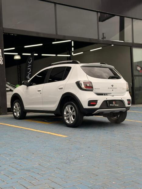 RENAULT Sandero 1.6 16V 4P FLEX STEPWAY, Foto 6