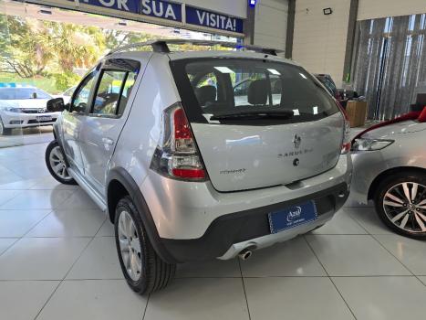 RENAULT Sandero 1.6 16V 4P FLEX STEPWAY AUTOM�TICO, Foto 4