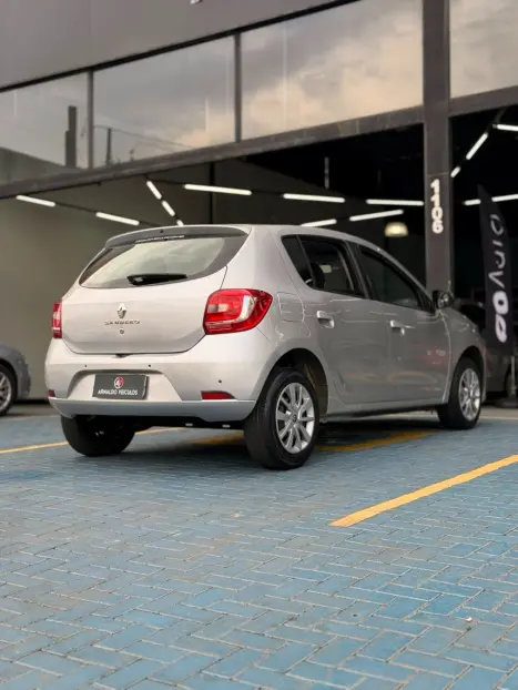 RENAULT Sandero 1.6 16V 4P FLEX SCE EXPRESSION, Foto 6