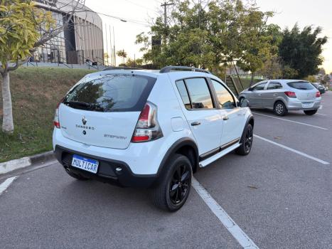 RENAULT Sandero 1.6 16V 4P FLEX STEPWAY AUTOM�TICO, Foto 6