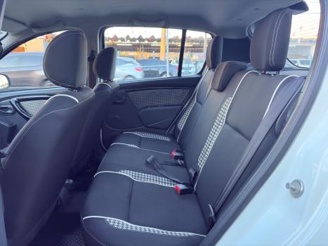RENAULT Sandero 1.6 16V 4P FLEX STEPWAY AUTOM�TICO, Foto 8