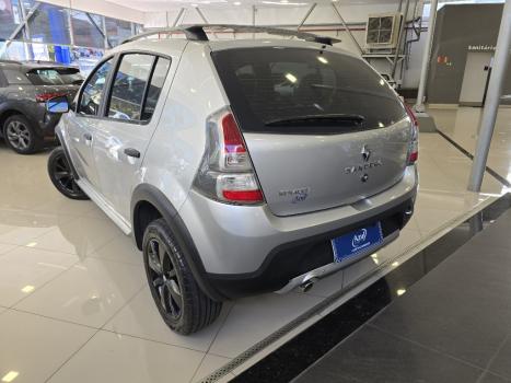 RENAULT Sandero 1.6 16V 4P FLEX STEPWAY AUTOM�TICO, Foto 4