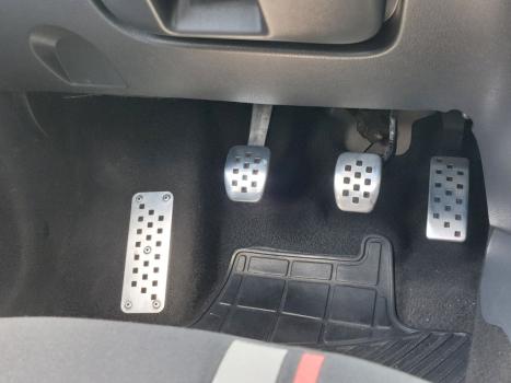 RENAULT Sandero 2.0 16V 4P RS FLEX, Foto 15