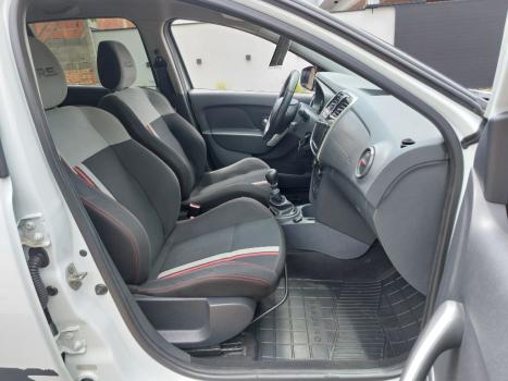 RENAULT Sandero 2.0 16V 4P RS FLEX, Foto 16