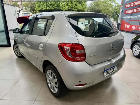 RENAULT Sandero , Foto 3