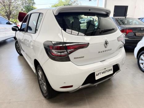 RENAULT Sandero , Foto 4