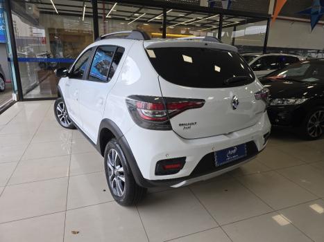 RENAULT Stepway 1.6 16V 4P FLEX ICONIC X-TONIC AUTOM�TICO CVT, Foto 4