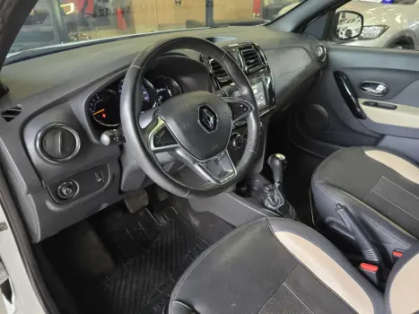 RENAULT Stepway 1.6 16V 4P FLEX ICONIC X-TONIC AUTOM�TICO CVT, Foto 14