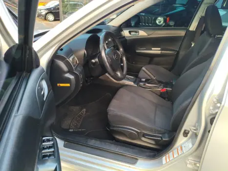 SUBARU Impreza Hatch 2.0 16V 4P 4x4 AUTOMÁTICO, Foto 9