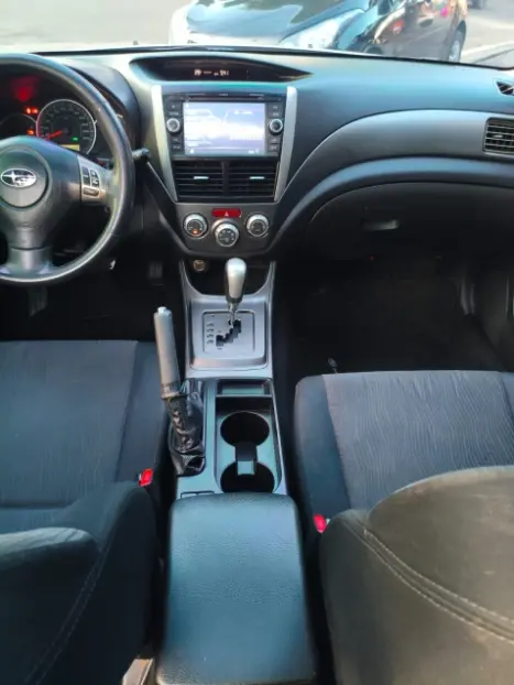 SUBARU Impreza Hatch 2.0 16V 4P 4x4 AUTOMÁTICO, Foto 13
