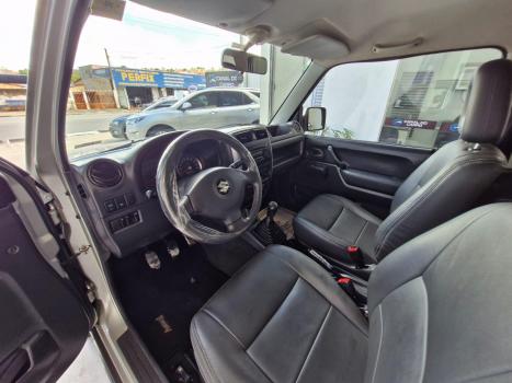 SUZUKI Jimny 1.3 16V 4 ALL 4X4, Foto 15