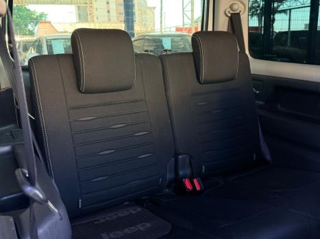 SUZUKI Jimny 1.3 16V 4 ALL 4X4, Foto 12