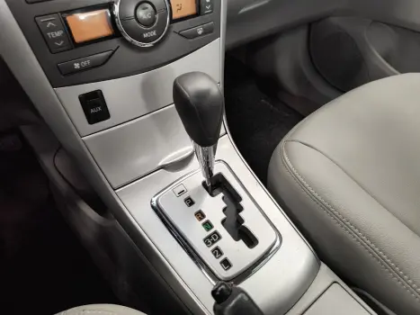 TOYOTA Corolla 1.8 16V 4P GLI FLEX AUTOMÁTICO, Foto 9 TOYOTA Corolla 1.8 16V 4P GLI FLEX AUTOMÁTICO, Foto 9